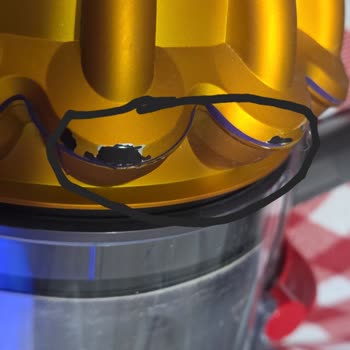 Dyson V15 Submarine Süpürge Ayıplı Deformasyon Ve Garanti Kapsamı Dışı