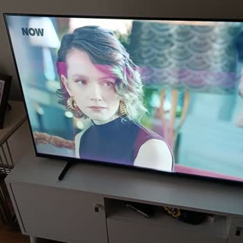 Philips Televizyonda Kırmızı Lekeler Ve Uzayan Tamir Süreci