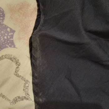 Minik Terzi’den Gelen Kirli Elbiseler Kalite Kontrolü İhmal Edildi