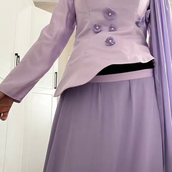 Tadilat Ücreti Alındı, Elbise Üzerinde Değişiklik Yapılmadı Ve Kargo Ücretinde Haksız Kesinti