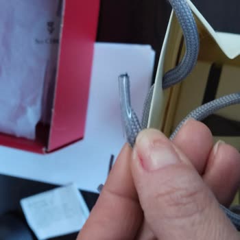 So Chic'ten Gelen Siparişte Kalitesiz Ambalaj Ve Yırtık Kağıt