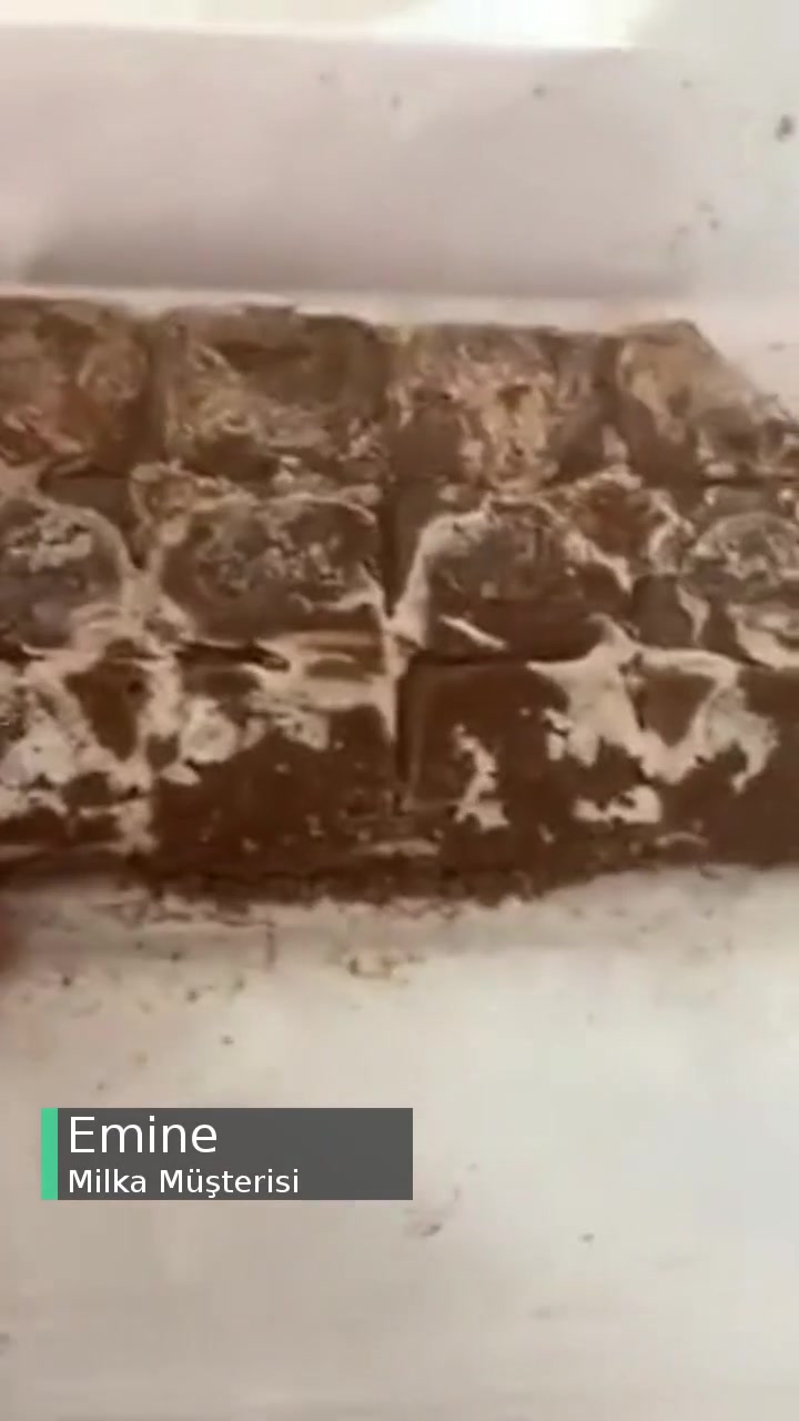 Milka Küflü Çikolata! videonun kapak resmi