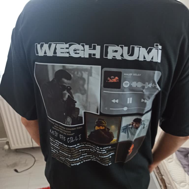 Sipariş Edilen Hoodie Yerine T-Shirt Gönderilmesi Ve İletişimsizlik