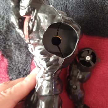 Kırık Kol Ve Çalışmayan Ses Özelliği Nedeniyle Venom Oyuncağı İçin Ücret İadesi Talebi