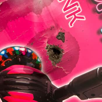 Sürat Kargo'nun Hasarlı Çocuk Scooter Teslimatı ve Kaba Müşteri Hizmeti