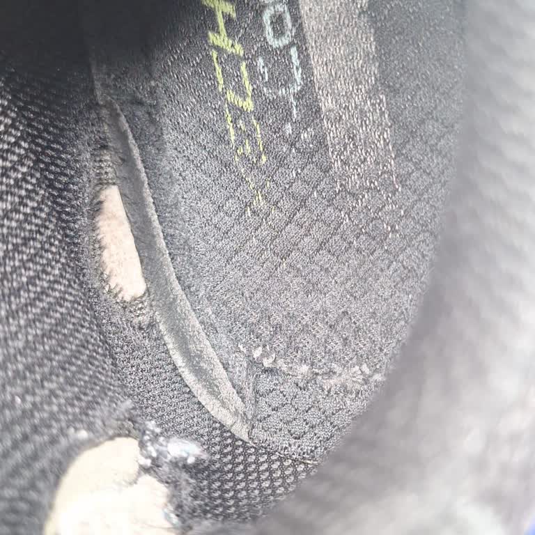 Skechers Ayakkabısında Dikiş Atması Ve Tabanda Yırtılma, Boyner’den Ürün Değişimi Ve İade Talebi