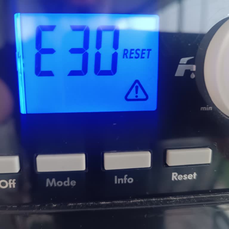 Sanica Isı Günlerce Servis Bekledik