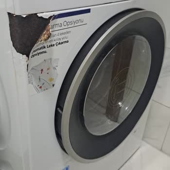 Bosch WGA142X0TR Çamaşır Makinesinde Deterjan Çekmecesi Altında Paslanma Ve Çürüme