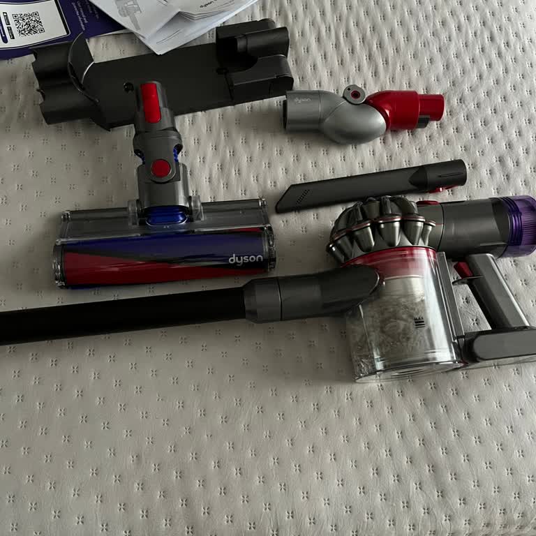 Dyson V8 Aparatı Eksik, Müşteri Temsilcileri Suçlayıcı Ve Küçümseyici