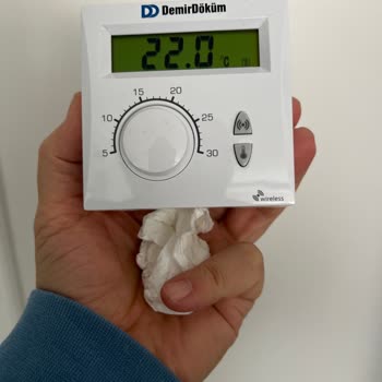 Garanti Altında Kırılan Pil Yuvası Kapak Parçası Ücretsiz Değişim Talebi