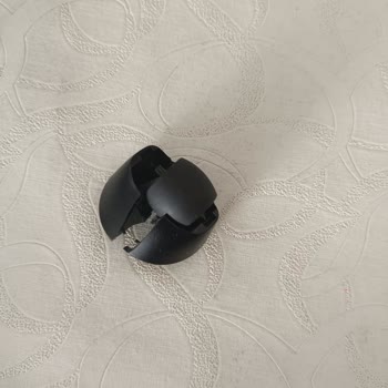 Dreame L10s Pro Ultra Heat Robot Süpürge Ön Tekerleği Kırıldı, Servis İletişimi Sağlanamadı