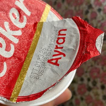 Eker Ayranında Görünür Yabancı Madde Kontaminasyonu