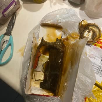 Kırık Kavanozda Gelen Civan Perçemi Macunu İçin İade Talebi