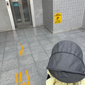 İzban Garajı Asansör Ve Yürüyen Merdiven Arızaları Bebek Arabasını Zor Duruma Sokuyor