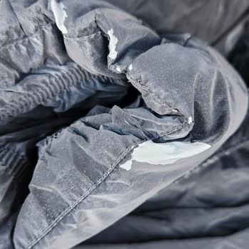 Mavi Montum Kısa Sürede Renk Atması Ve Deforme Olmasıyla Mağaza Kullanıcı Hatası İddiası