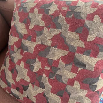 Garanti Yanıltması Ve Çöken Koltuk Takımına Çözüm Talebi