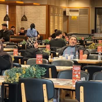 Marmara Park HD İskender Şubesinde Personelin Müşterileri İhmal Etmesi