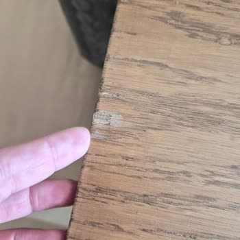 Han Mobilya Teslim Edilen Teşhir Ürününün Kullanım İzleri Ve Belgesiz Nakit Ödeme