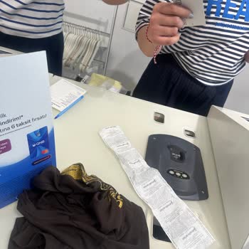 Stradivarius İzmir Mağazasında İade Talebi Reddedildi Ve Çalışanların Saygısız Tutumu