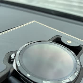 Huawei GT5 Akıllı Saatte Ekran Lekeleri Ve Ayıplı Ürün İadesi Talebi