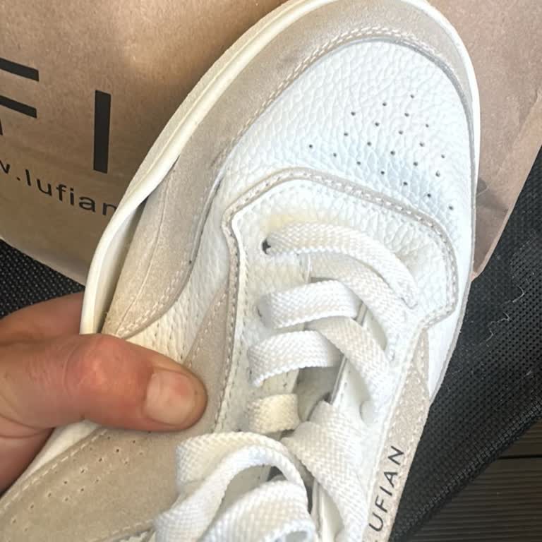 Ayıplı Sneaker Ürünü İçin Değişim Ve İade Talebi