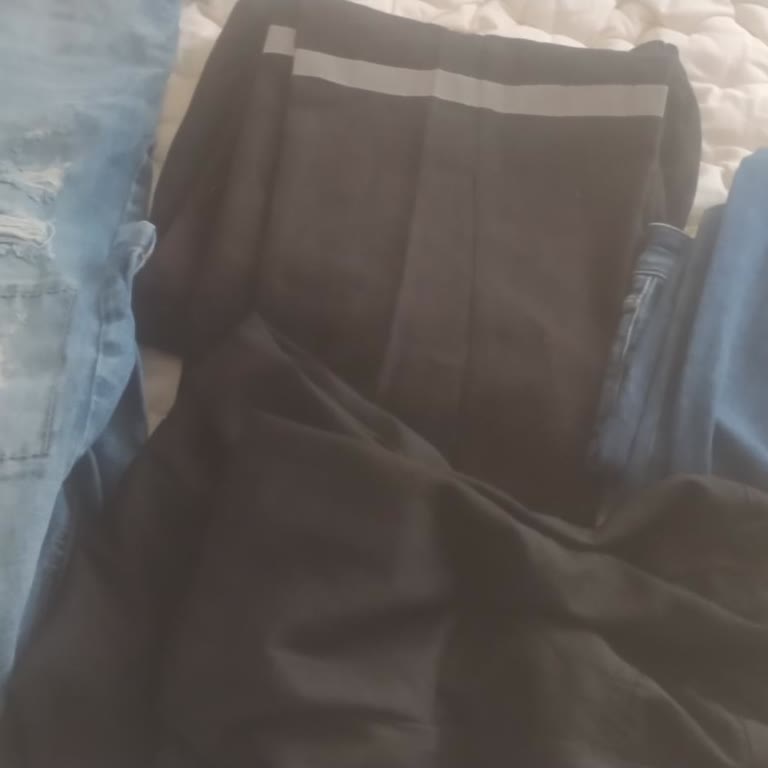 Eksik Ve Hasarlı Kot Pantolonlar İçin Tam İade Talebi