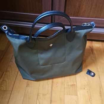 Longchamp Ayıplı Çantanın Değişimini İstiyorum