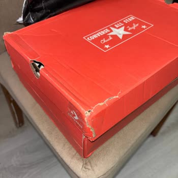 Kullanılmış Olarak Gelen Converse Chuck 70 Plus Canvas Modeli