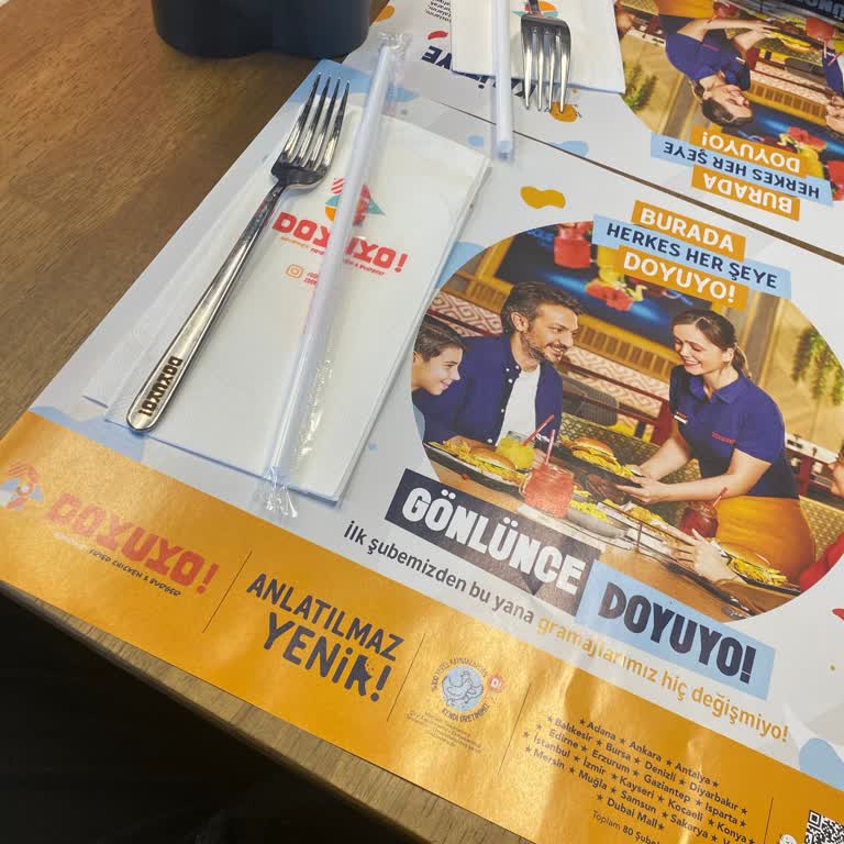 Arnavutköy Doyuyo Şubesinde Saatlerce Bekleme Ve Paket Siparişlerine Öncelik Sorunu