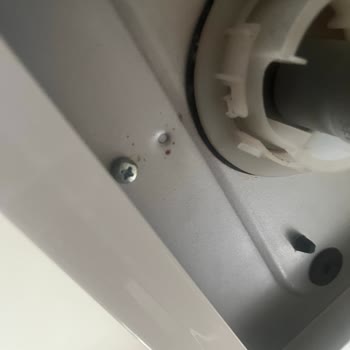 Sürekli Arızalı Ve Su Sızdıran Kombi İçin Yeniden Değişim Talebi