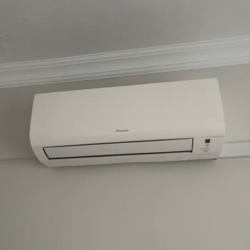 Comfort Tuşu Çalışmayan Daikin Duvar Tipi Klimada Sürekli Onarım Ve Değişim Talebi