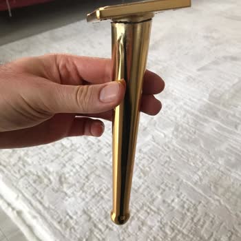 Kırılan Koltuk Ayağı Ve Yedek Parça Bulunamaması Nedeniyle Mağduriyetim