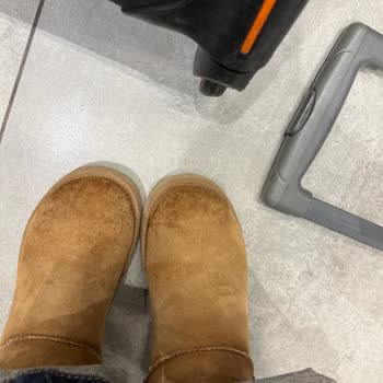 Ugg Botta Renk Akması Ve Deformasyon, Garanti Talebi Cevapsız