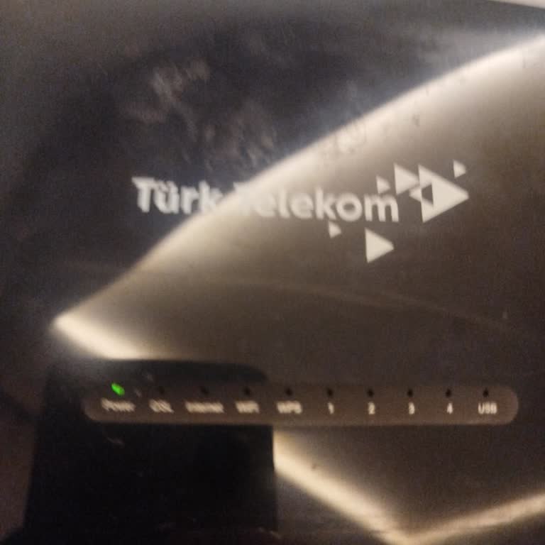 Acil İnternet Kesintisi Ve Canlı Müşteri Temsilcisine Ulaşılamaması