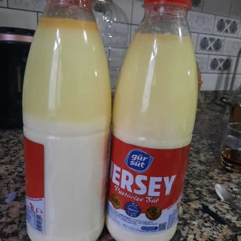 Gürsüt Gıda Sütün Topaklandığını Ve Bozulduğunu Fark Ettim