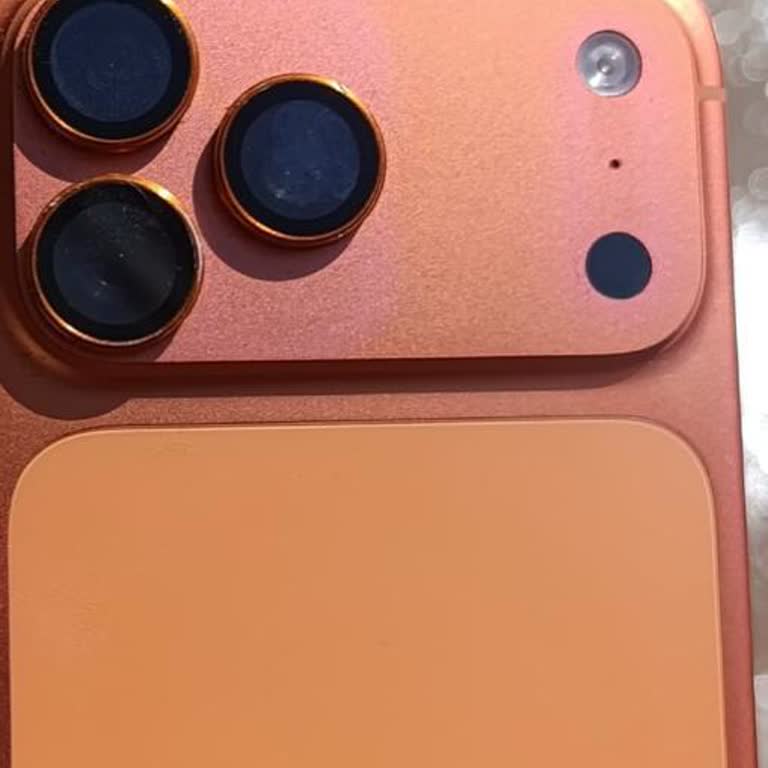 Yeni Apple Telefonunda Renk Solması Ve Değişim Talebi