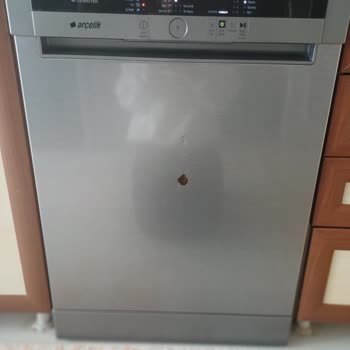 Arçelik Bulaşık Makinesi Kapak Çürümesi Ve İç Sızıntı Şikayeti