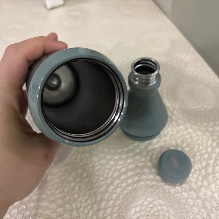 Stanley Su Matarasında Yoğun Parfüm Kokusu Ve Hijyen Endişesi