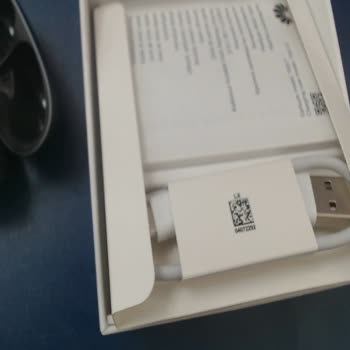 Huawei Freeclip Kulaklıkta Şarj Problemi Ve Çizikli Değişim Şikayeti