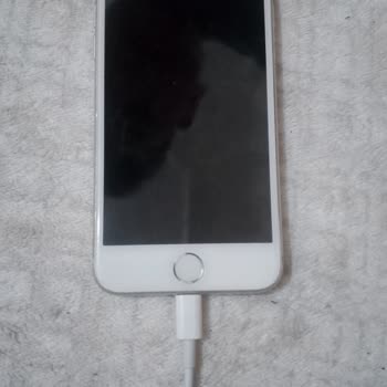 Yanıltıcı Satıcı Beyanı Ve Çalışmayan Iphone 8 İçin İade Talebi