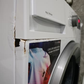 Arçelik 9kg Çamaşır Makinesinde Pas Tutması Ve Boya Soyulması