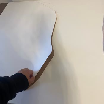 İder Mobilya'dan Alınan Yemek Masasında Kendiliğinden Çatlama Ve Parça Değişimi Talebi