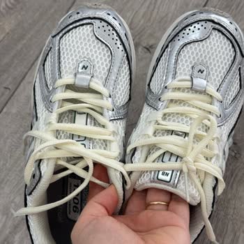 Kremlin Outlet New Balance 1906r Model 37 Numaralı Ayakkabının Sahte Çıkması Ve İade Reddi