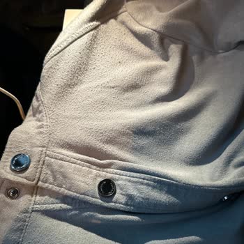 Cacharel Deri Cekette Hızlı Tüylenme Ve Garanti Reddi