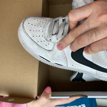 Nike Ayakkabısının Kısa Sürede Yanlardan Açılması Ve Tüketici Hakem Heyeti Gecikmesi