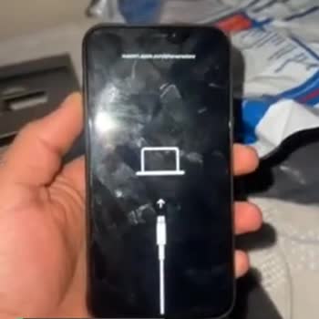 iPhone 11 Siyah 64 GB Mükemmel Şıktaki Cihaz Çok Kötü Geldi