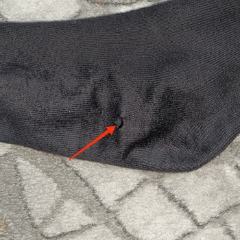 Bambu Çorapta İkinci Kullanımda Delik Ve Güven Sarsıntısı