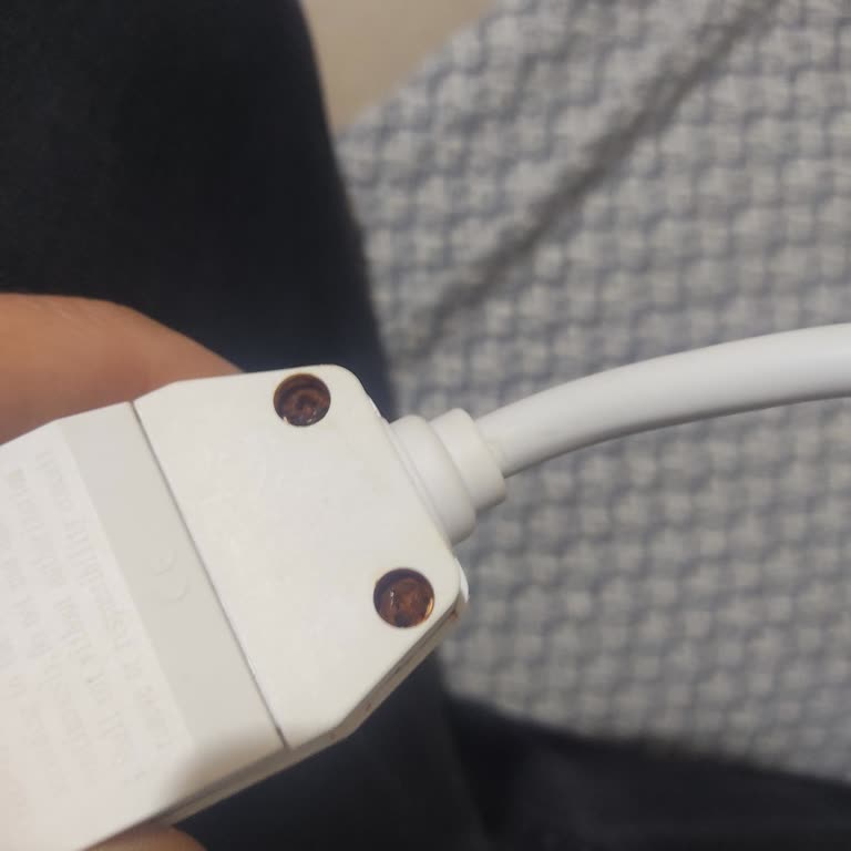 Robo Türkiye'den Kullanılmış Gelen Su Isıtıcısı Ve Eksik Parça İçin Cevapsız İade