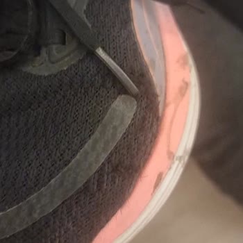 Puma Ayakkabısındaki Erken Yırtılma Ve Ücret İadesi Talebi