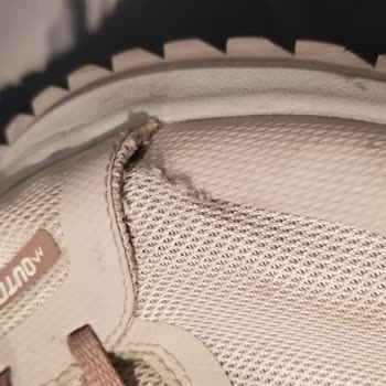 Skechers Ayakkabıda Dikiş Açılması Ve Garanti Reddi